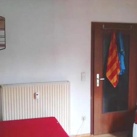 1a Comfortable, Private And Calm 4 Apartment, 2km Center, Private Car Park, Full Equipped Kitchen, Private And Stable Wifi, One Minute Tram Station, Smart Tv, Whatsapp Support, No Additional Costs! Eur 500 Cashback For 2 Months
