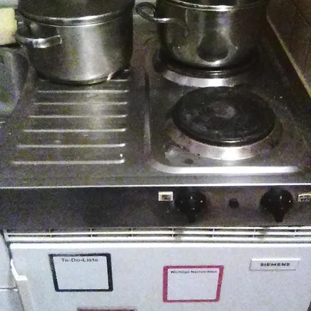 Apartment 1a Comfortable, Private And Calm 4 Apartment, 2km Center, Private Car Park, Full Equipped Kitchen, Private And Stable Wifi, One Minute Tram Station, Smart Tv, Whatsapp Support, No Additional Costs! Eur 500 Cashback For 2 Months