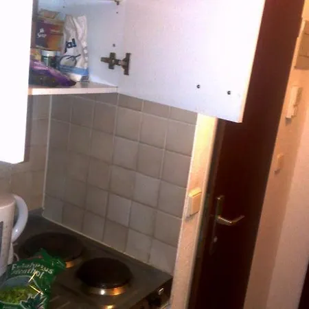 Apartment 1a Comfortable, Private And Calm 4 Apartment, 2km Center, Private Car Park, Full Equipped Kitchen, Private And Stable Wifi, One Minute Tram Station, Smart Tv, Whatsapp Support, No Additional Costs! Eur 500 Cashback For 2 Months