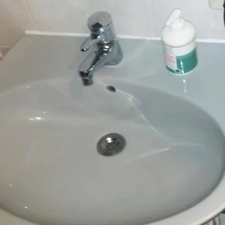 Apartment 1a Comfortable, Private And Calm 4 Apartment, 2km Center, Private Car Park, Full Equipped Kitchen, Private And Stable Wifi, One Minute Tram Station, Smart Tv, Whatsapp Support, No Additional Costs! Eur 500 Cashback For 2 Months Mannheim